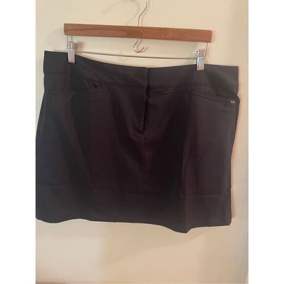 Tail Skort  - Picture 1 of 4